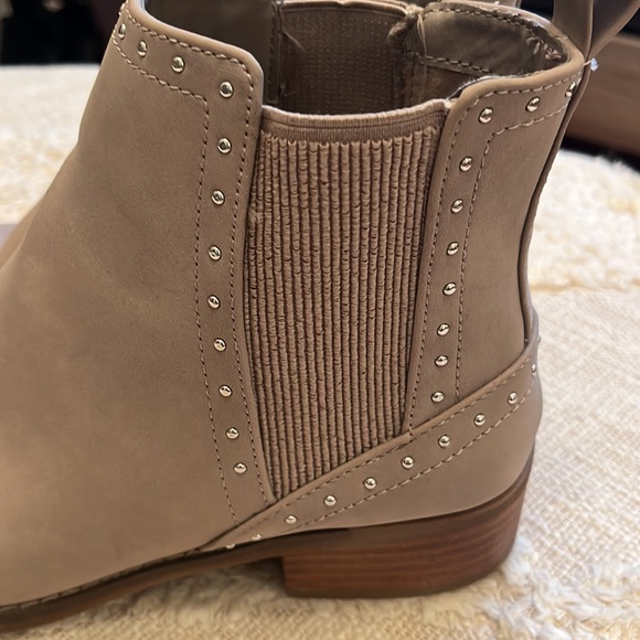American Eagle ankle booties - Picture 2 of 3